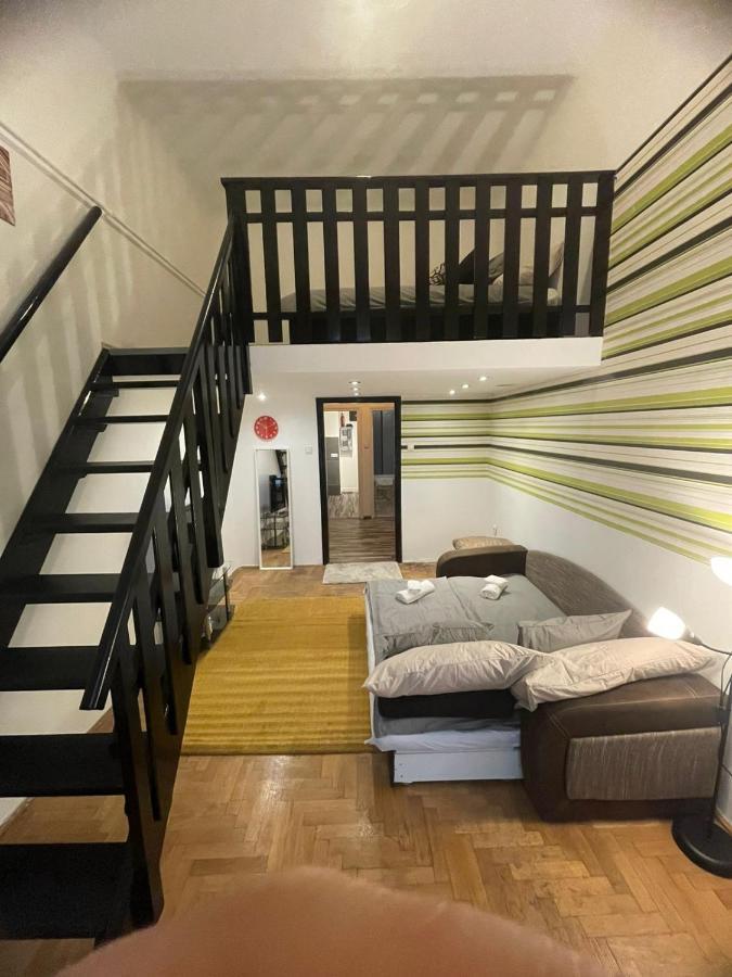 Hegedu 5 , Stylish Central Apartment Boedapest Buitenkant foto