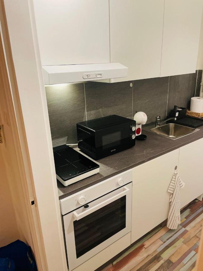 Hegedu 5 , Stylish Central Apartment Boedapest Buitenkant foto